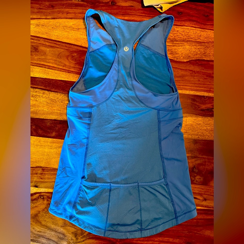 Lululemon Tank size 6